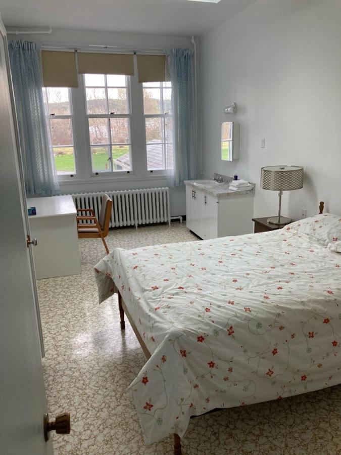 Le Couvent Daire Sainte Anne-des-Chênes Dış mekan fotoğraf