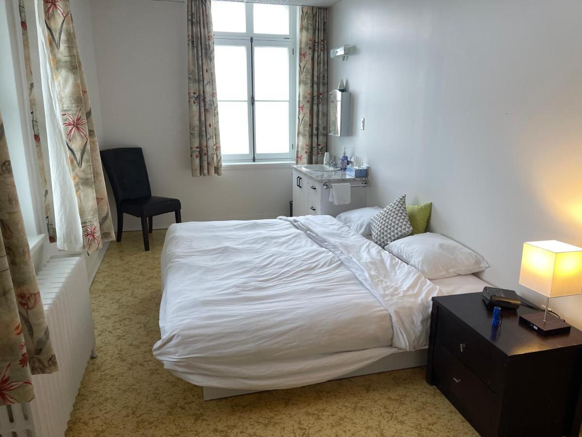 Le Couvent Daire Sainte Anne-des-Chênes Dış mekan fotoğraf